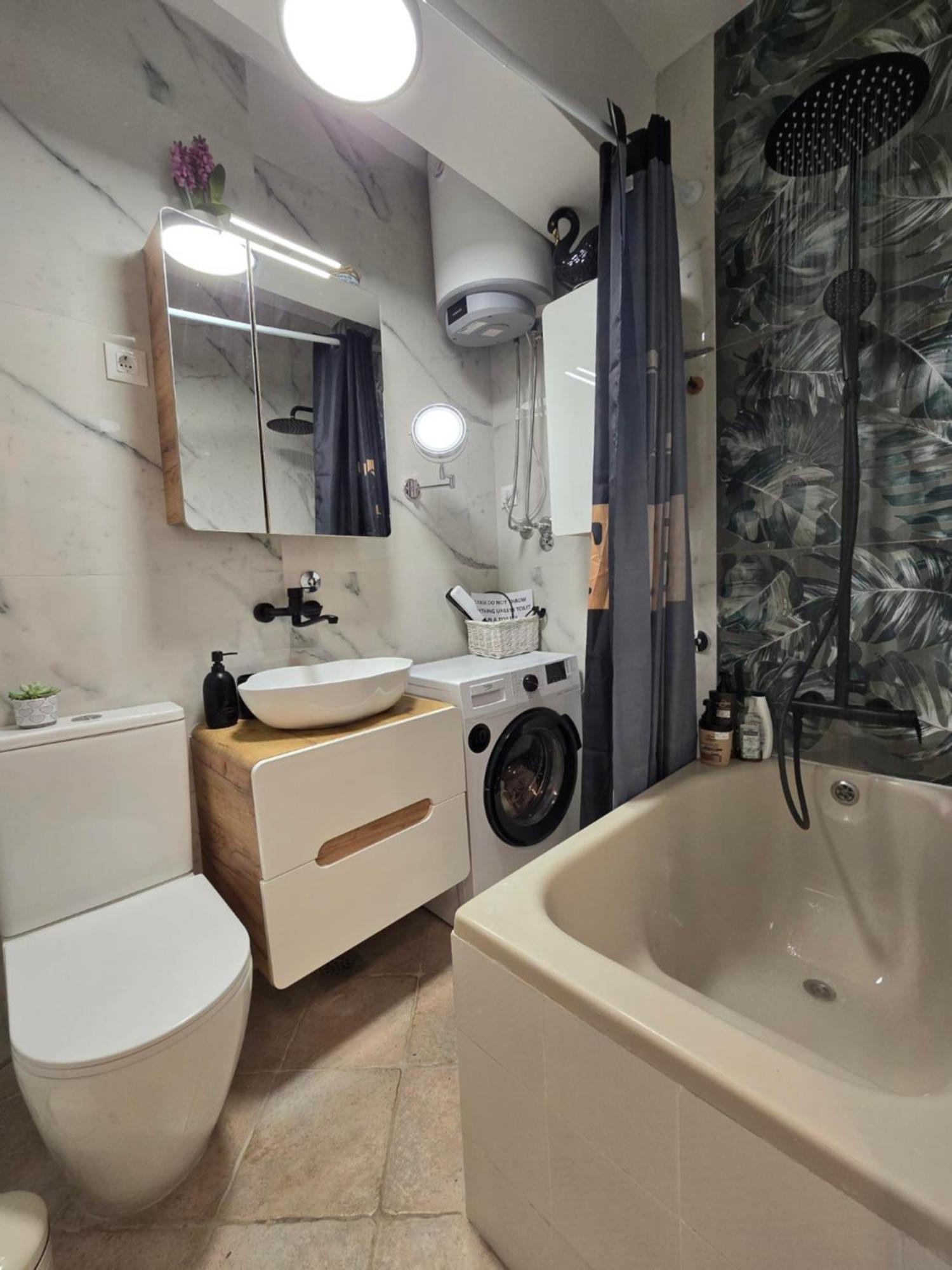 Blue Sea View Apartment Split Room photo